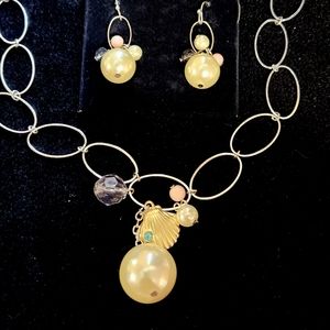 AVON Vintage Shell Necklace & Earrings